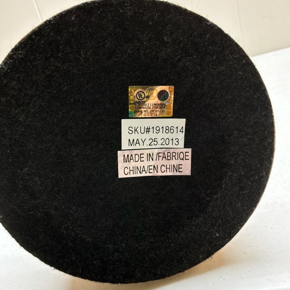 Pottery Barn Teen Baseball Glove Table Lamp - Picture 8 of 9